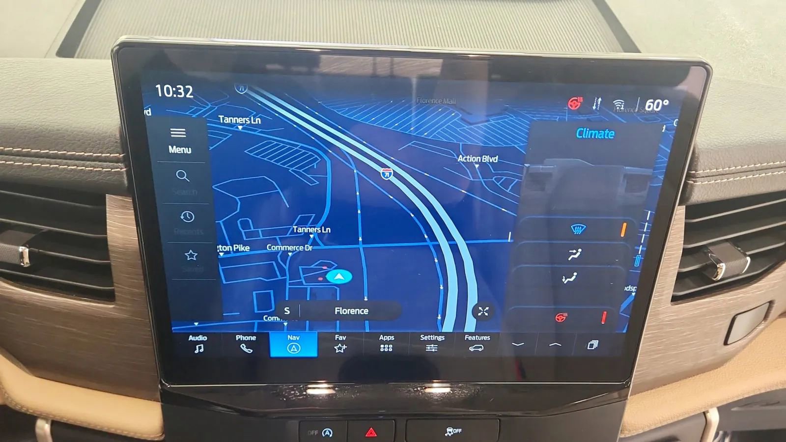 Used 2024 Ford Expedition Limited image 29