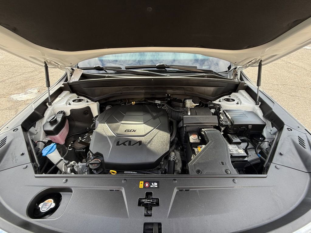 Used 2022 Kia Telluride LX image 30