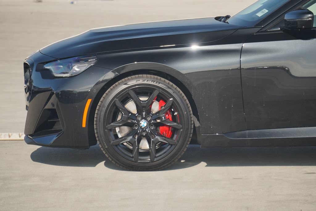 Used 2025 BMW 230i Coupe w/ M Sport Package RWD image 5