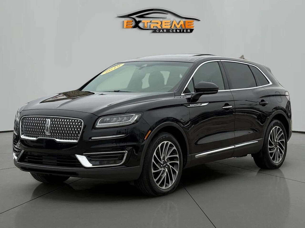 Used 2019 Lincoln Nautilus Reserve w/ Interior Protection Package AWD/4WD image 2