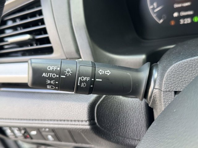 Used 2025 Honda Odyssey Touring image 29