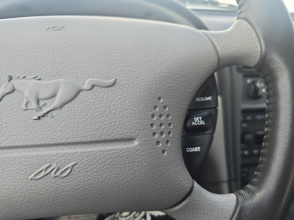 Used 2001 Ford Mustang GT RWD image 20
