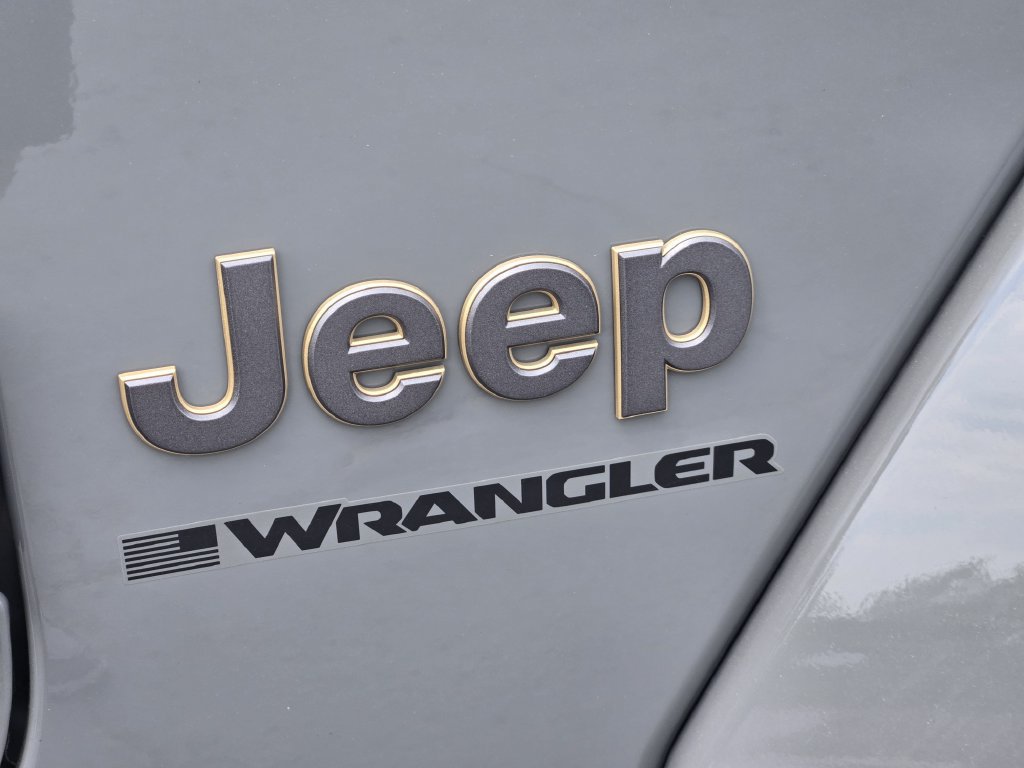 Used 2023 Jeep Wrangler Unlimited Rubicon 392 w/ Trailer Tow Package AWD/4WD image 30