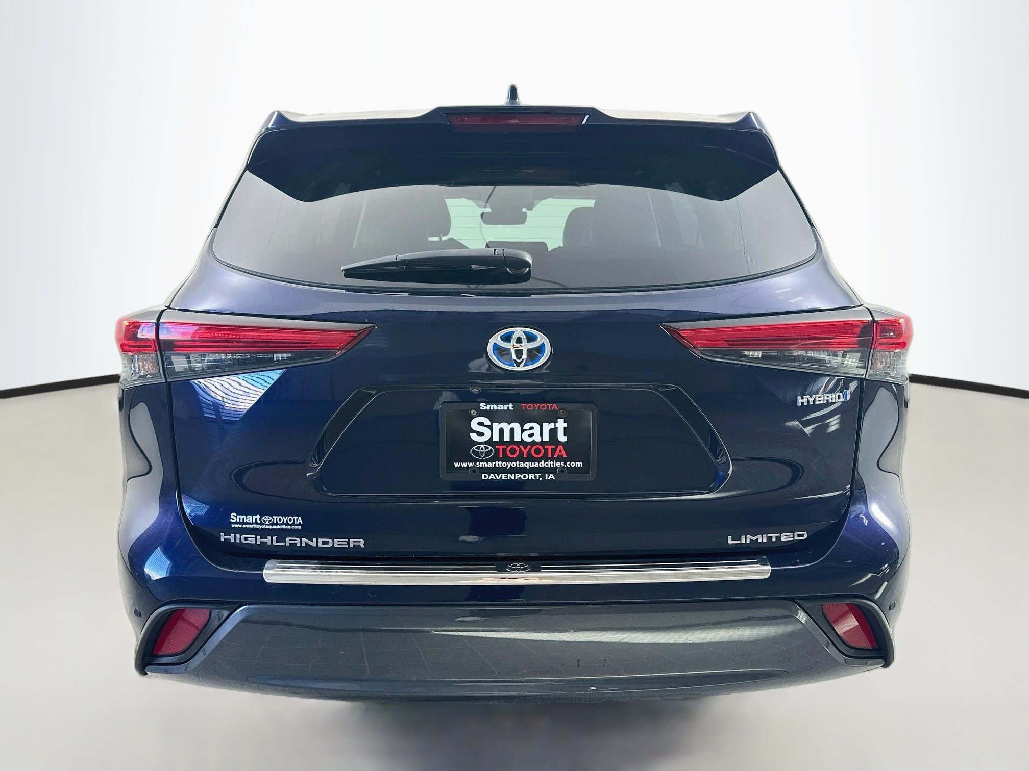 Certified 2020 Toyota Highlander Limited w/ Protection Package #3 AWD/4WD image 6