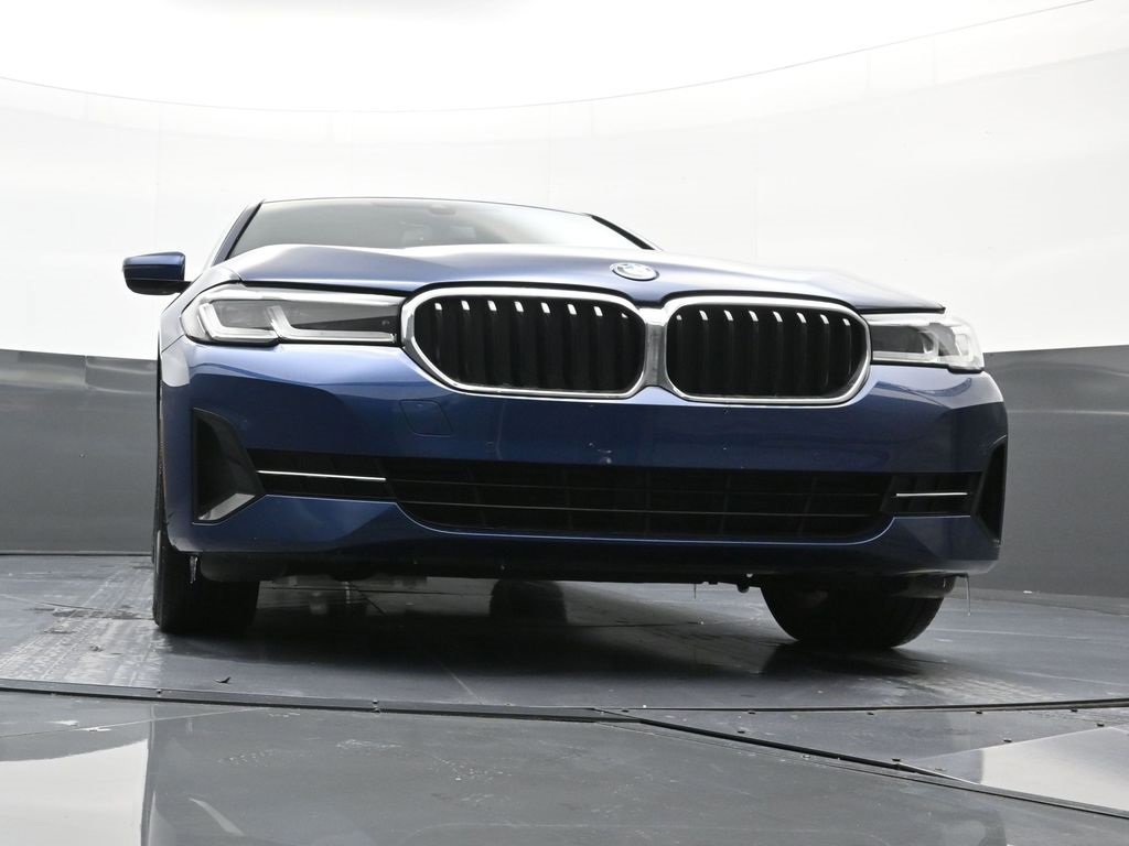 Used 2023 BMW 530e xDrive w/ Premium Package image 23