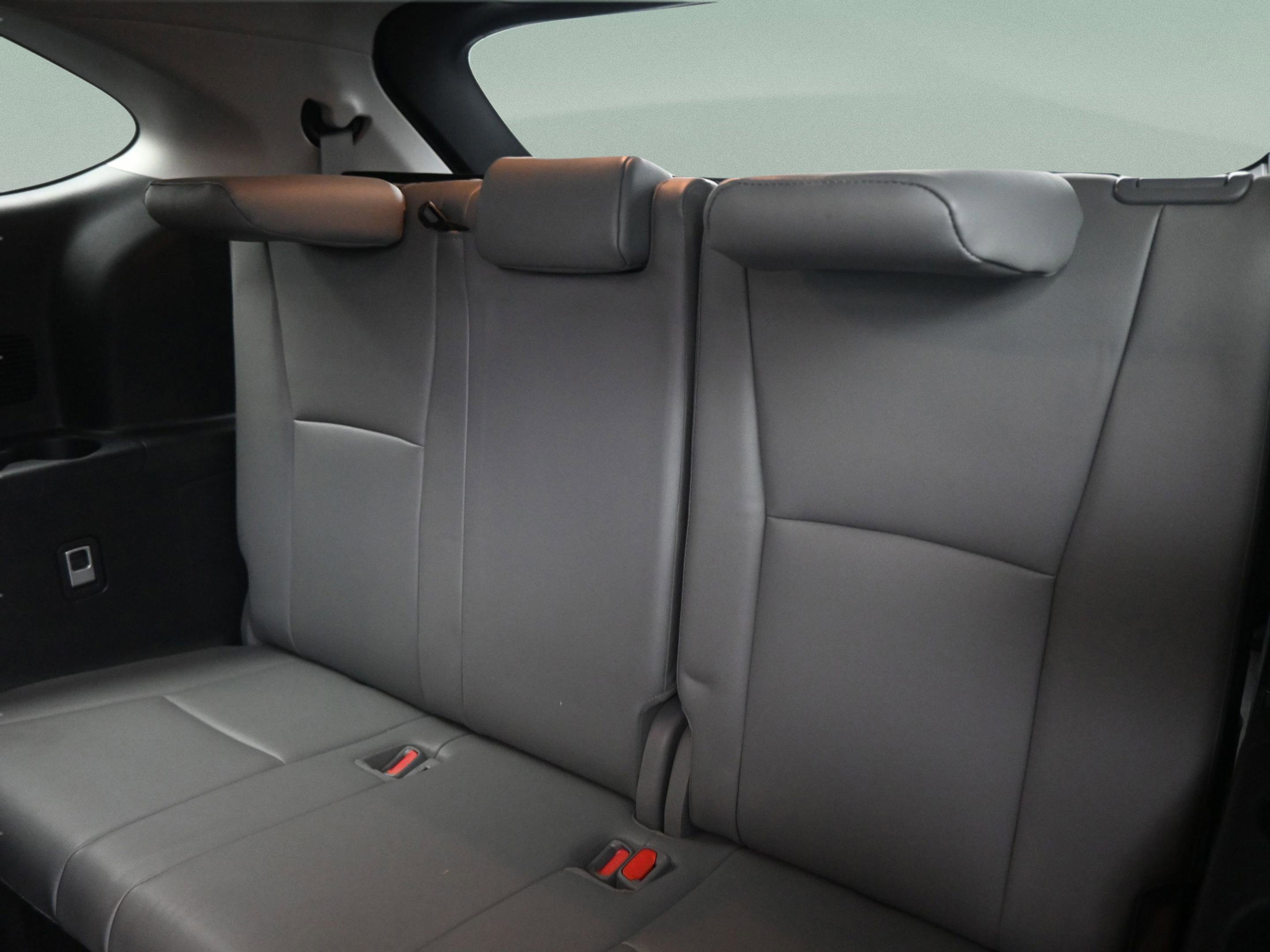 Used 2023 Toyota Highlander XLE image 35