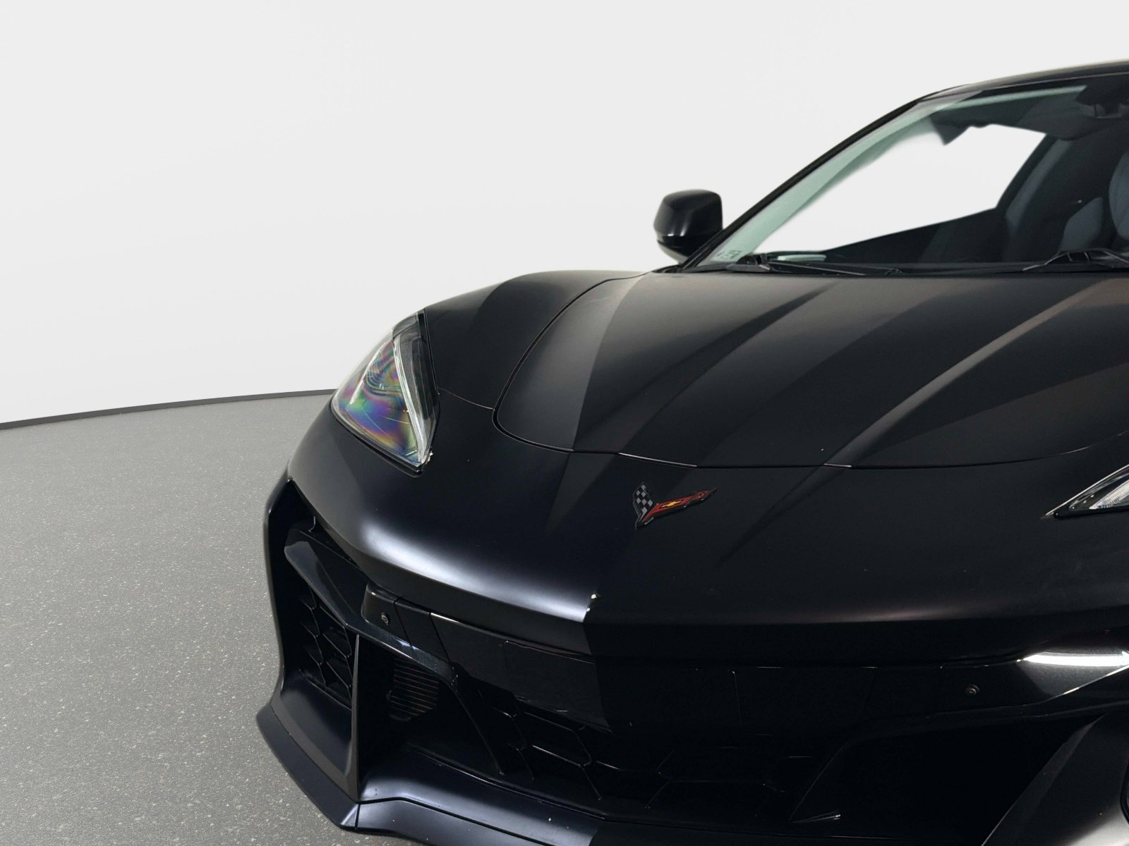 Used 2025 Chevrolet Corvette Z06 RWD image 11