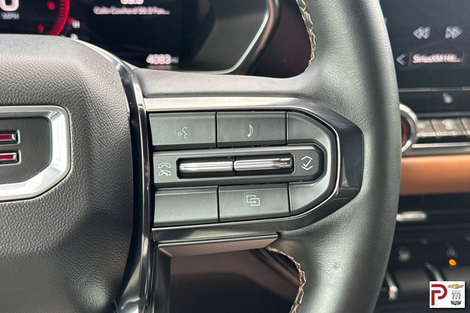 Used 2025 GMC Canyon AT4 AWD/4WD image 26