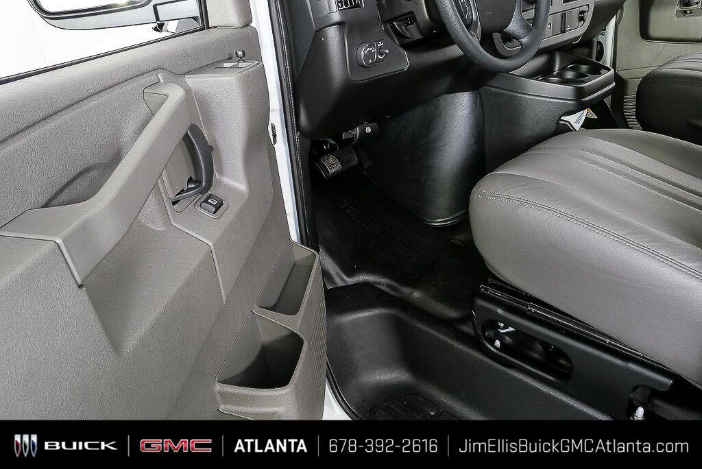 New 2025 GMC Savana 2500 w/ Driver Convenience Package RWD image 8