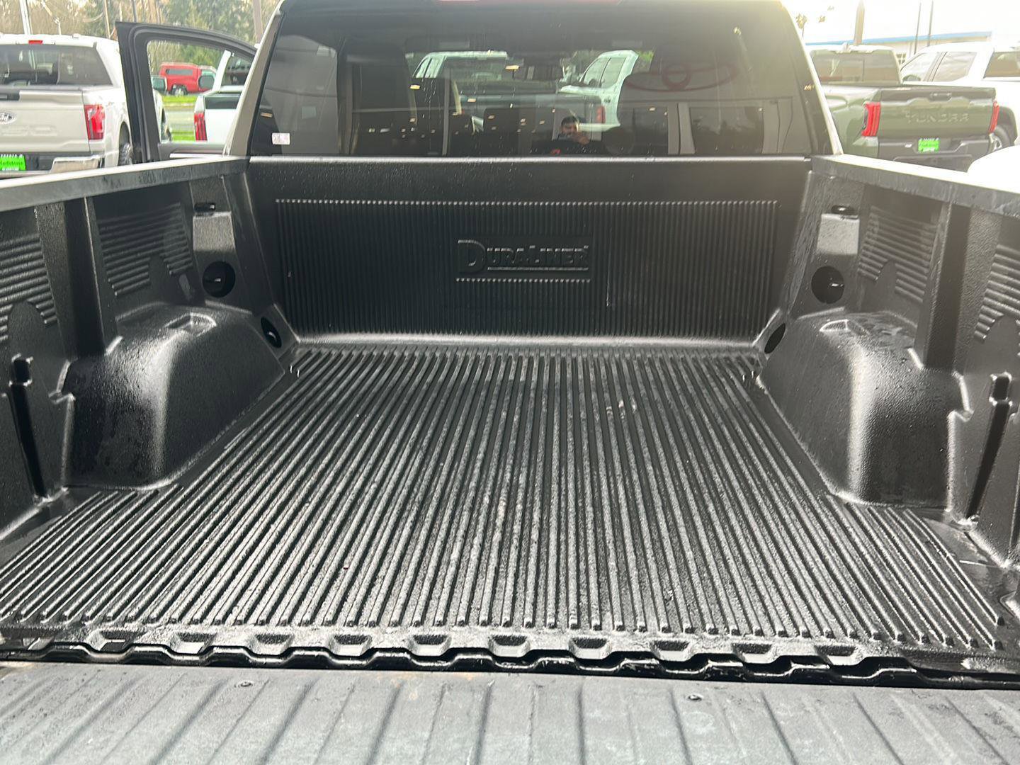Used 2024 GMC Sierra 1500 SLT image 29