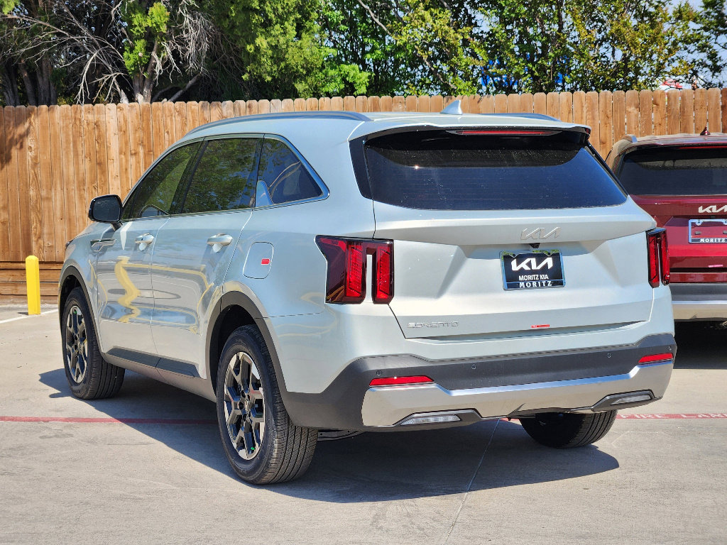 New 2026 Kia Sorento S image 3