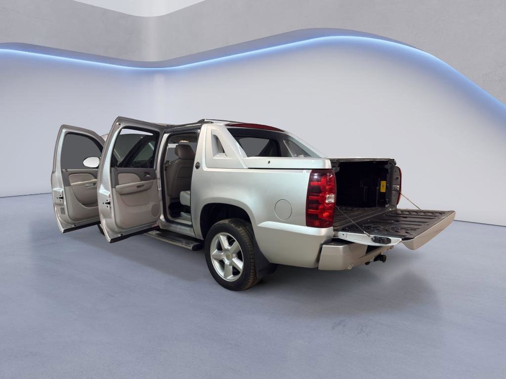Used 2013 Chevrolet Avalanche LT w/ All-Star Edition image 11