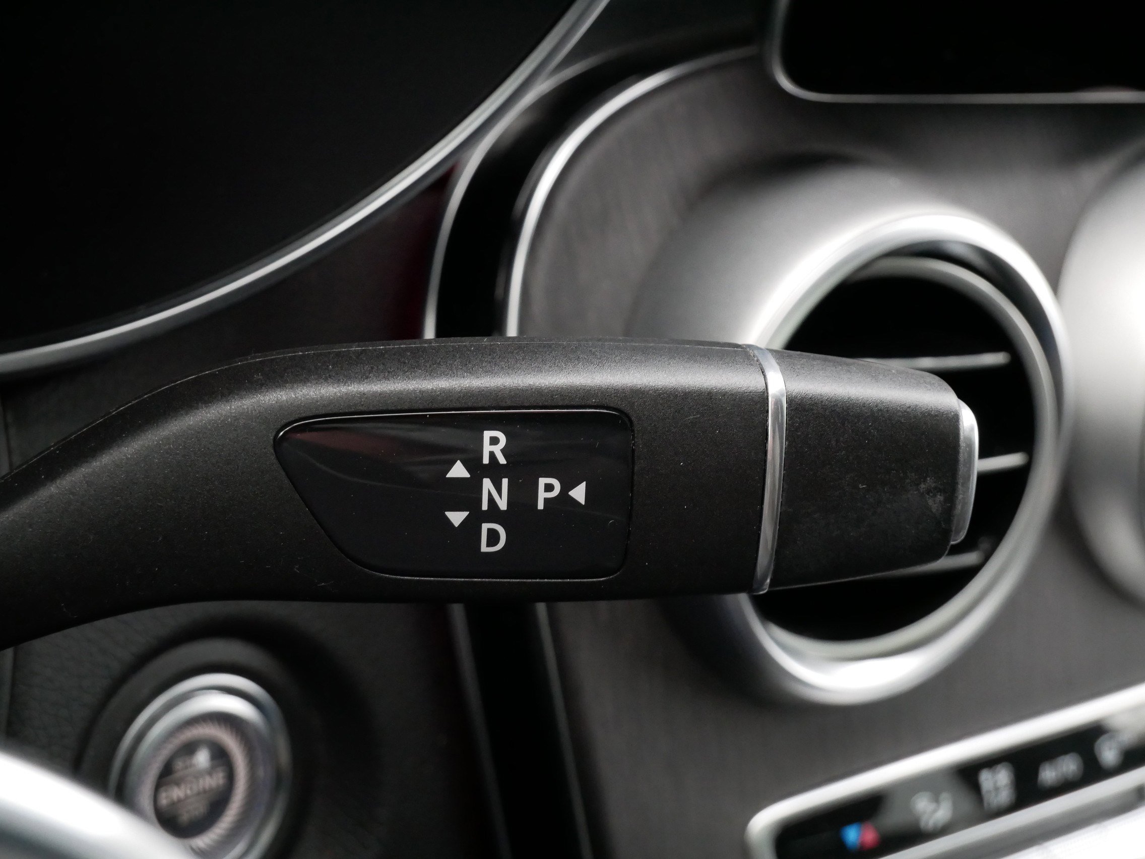 Used 2021 Mercedes-Benz GLC 300 4MATIC image 30