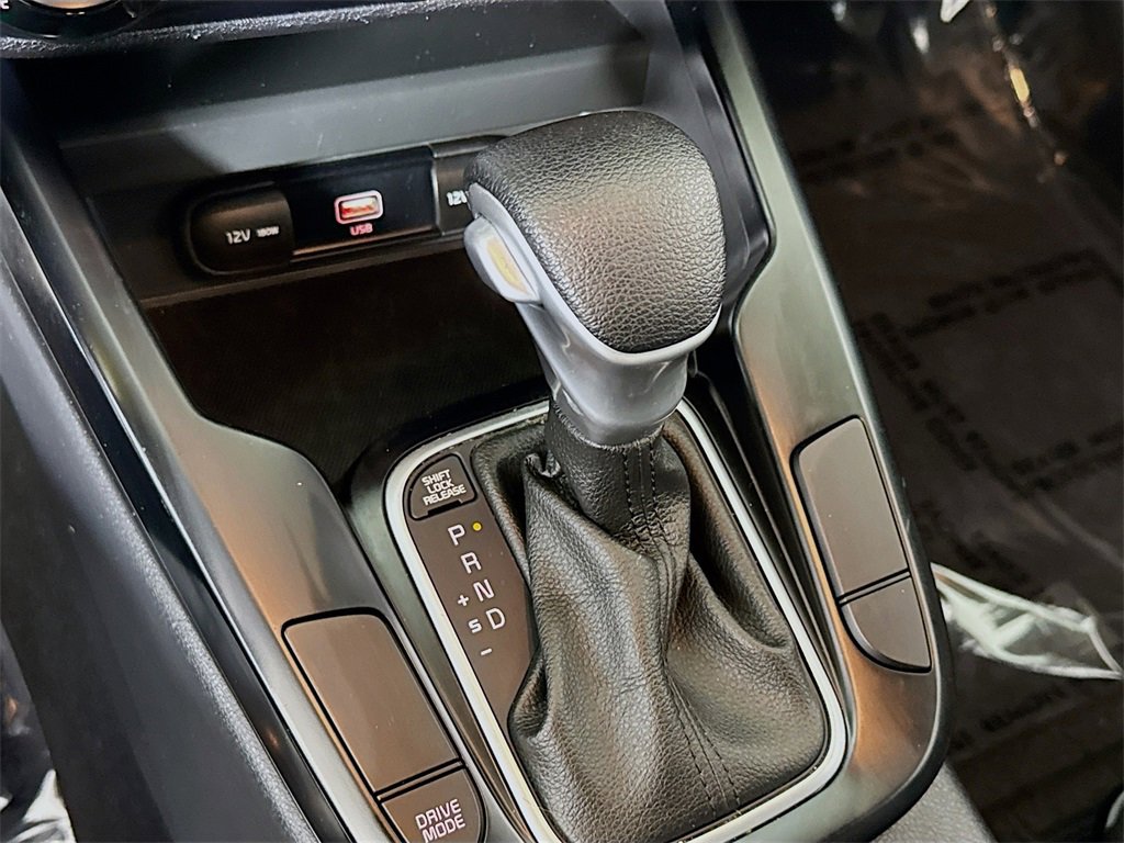 Used 2020 Kia Soul LX image 16