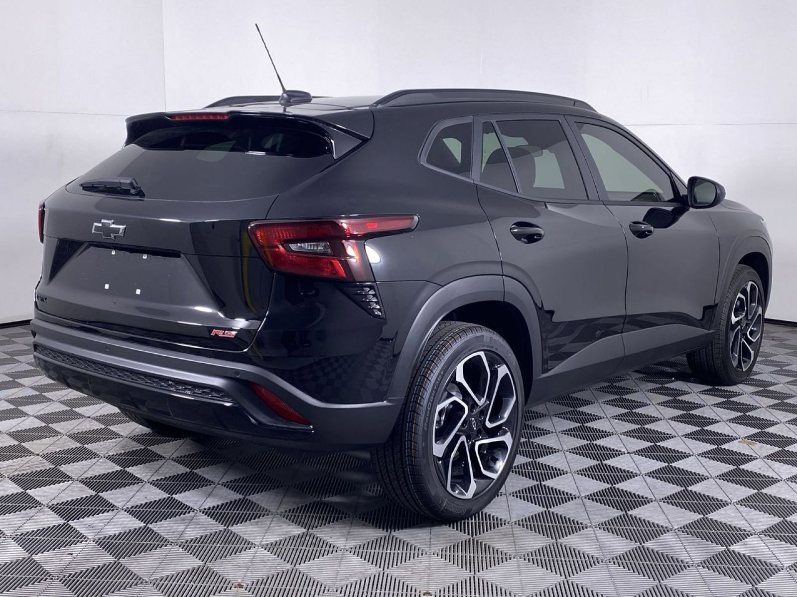 New 2026 Chevrolet Trax RS w/ Driver Confidence Package FWD image 18
