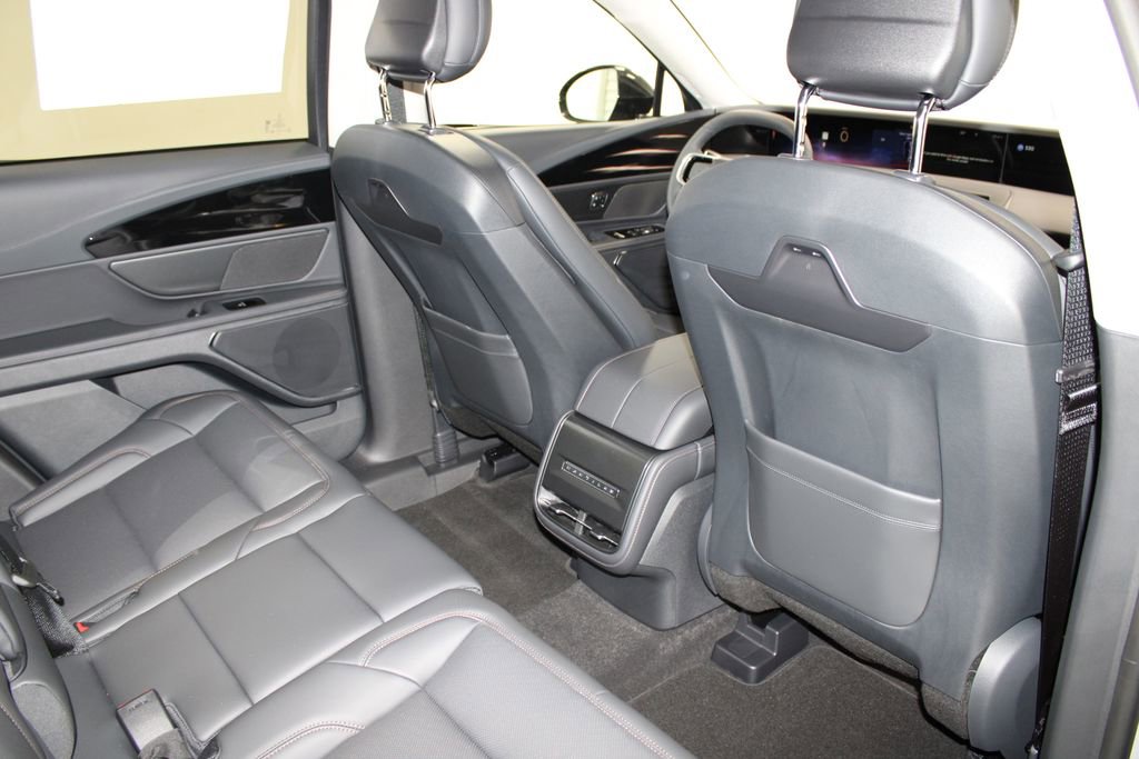 New 2026 Lincoln Nautilus Premier image 32