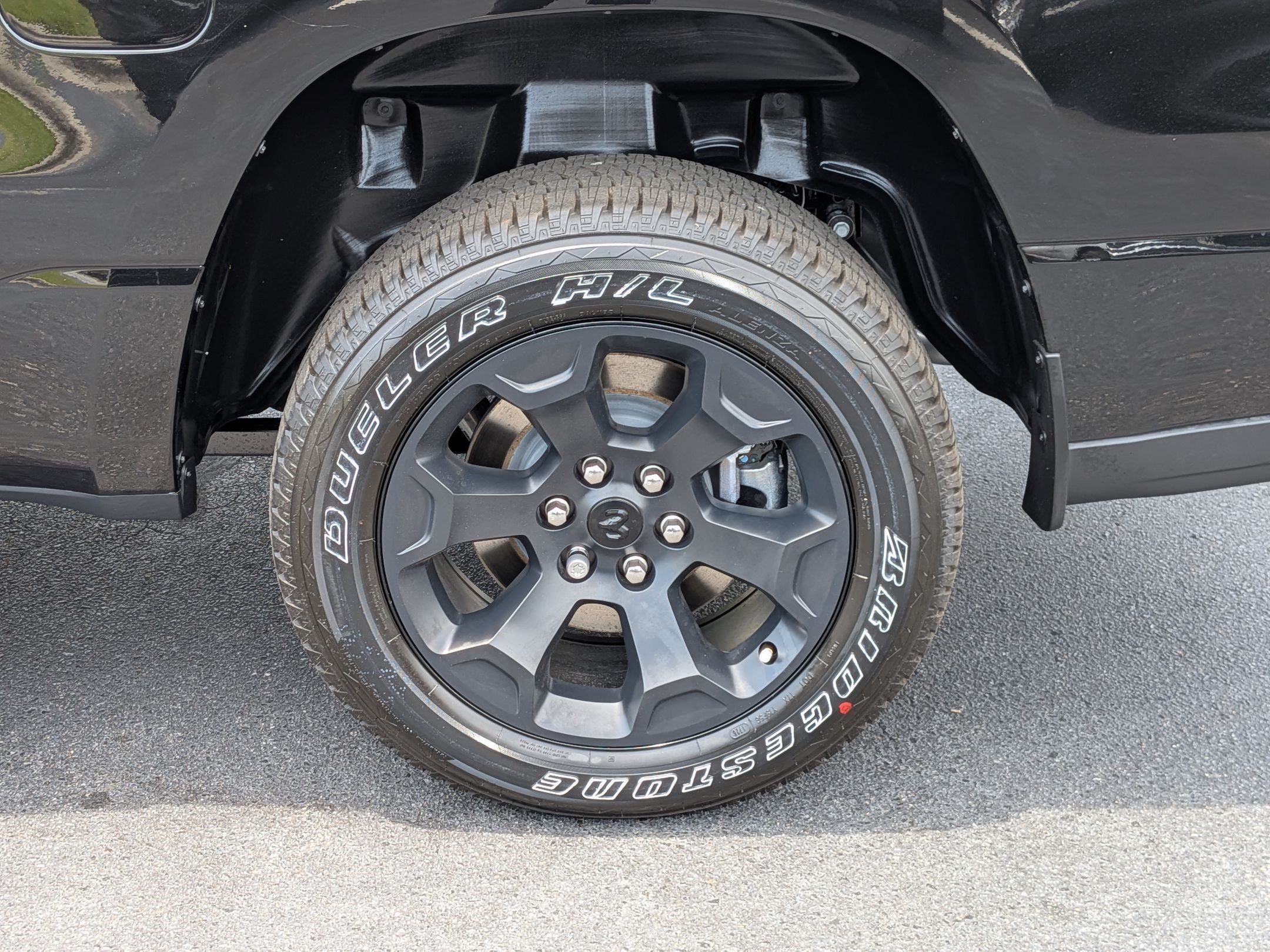 New 2026 RAM 1500 Express AWD/4WD image 9