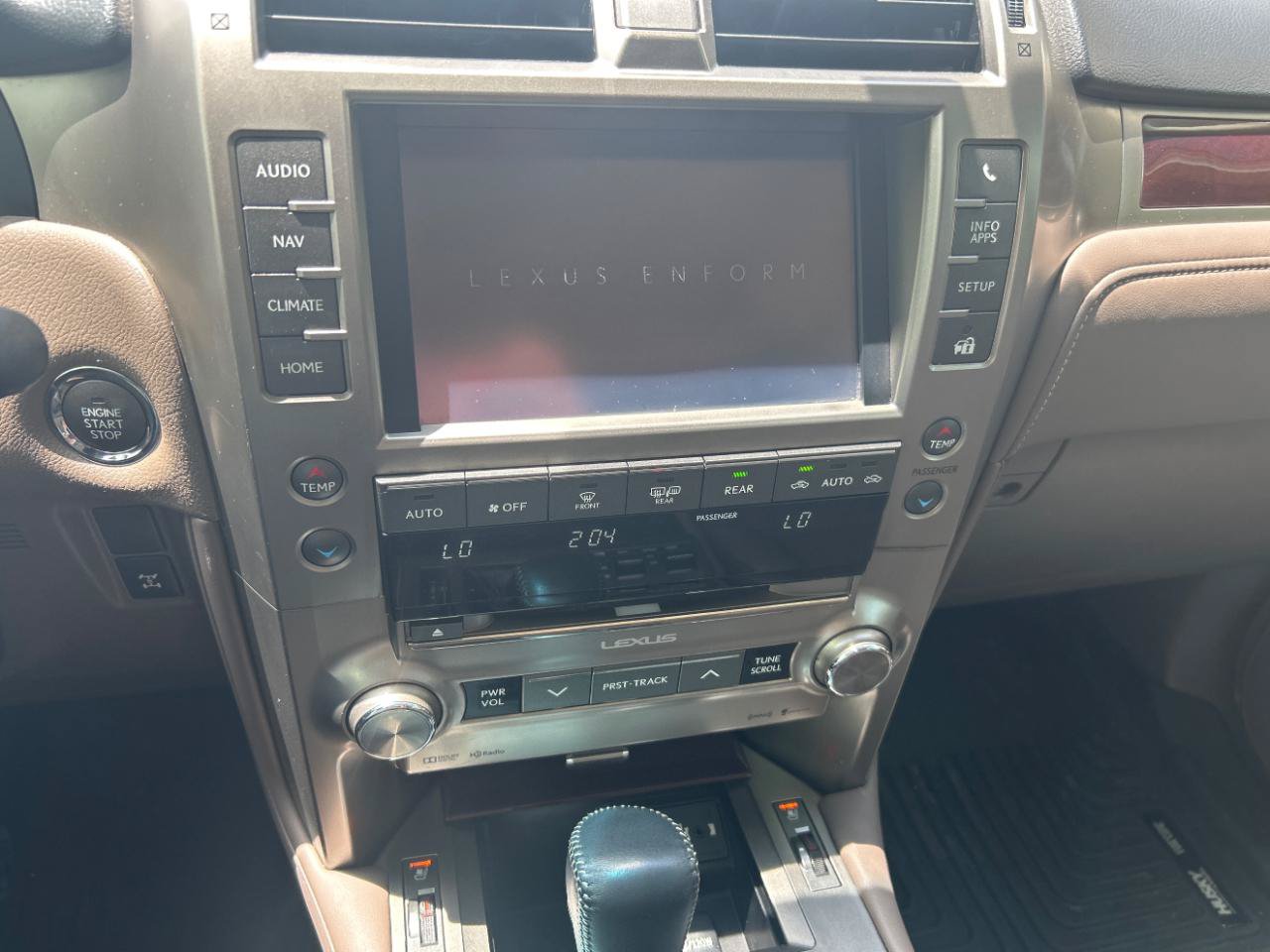 Used 2014 Lexus GX 460 w/ Premium Package AWD/4WD image 13