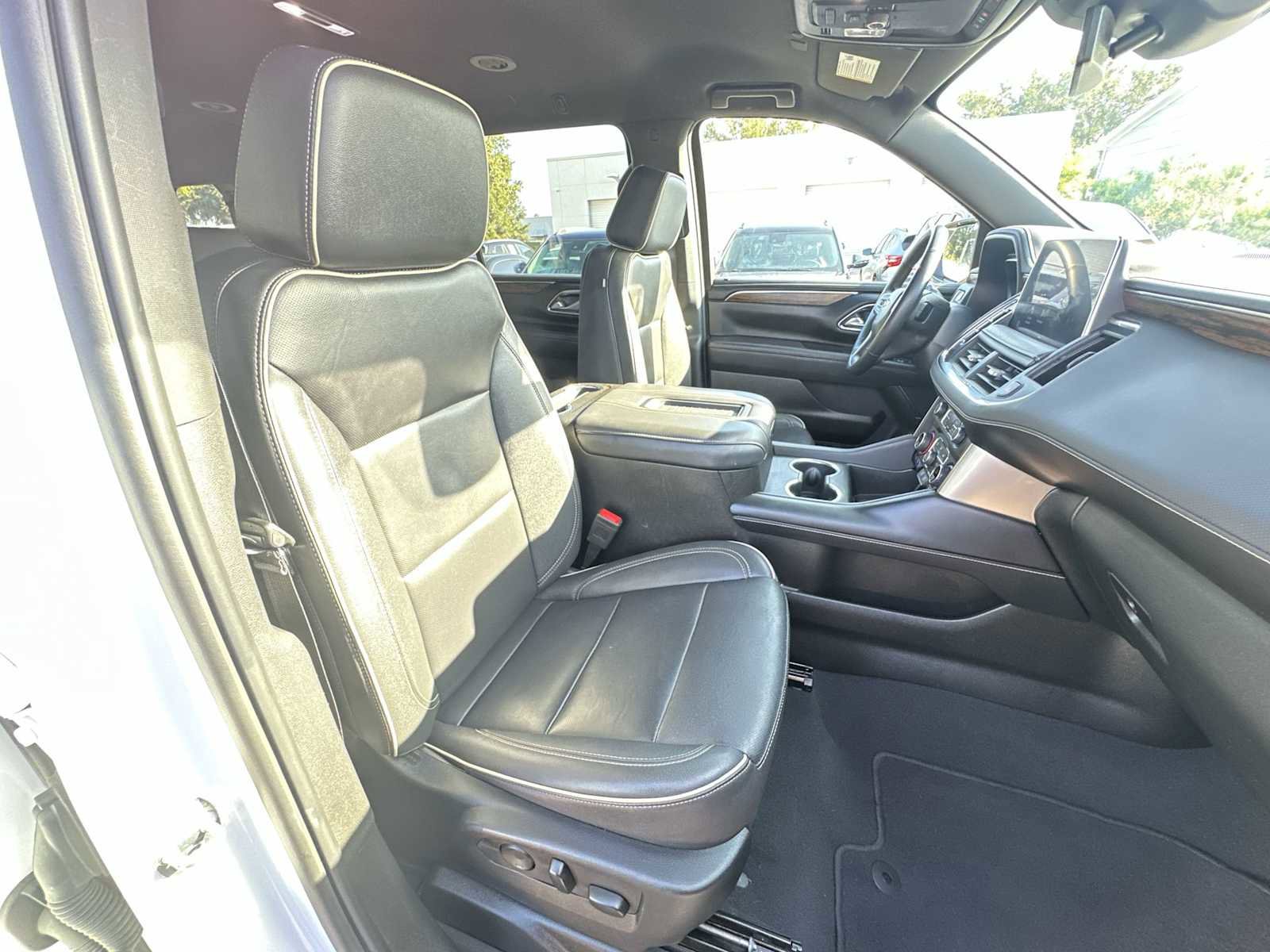 Certified 2024 Chevrolet Suburban Premier image 19