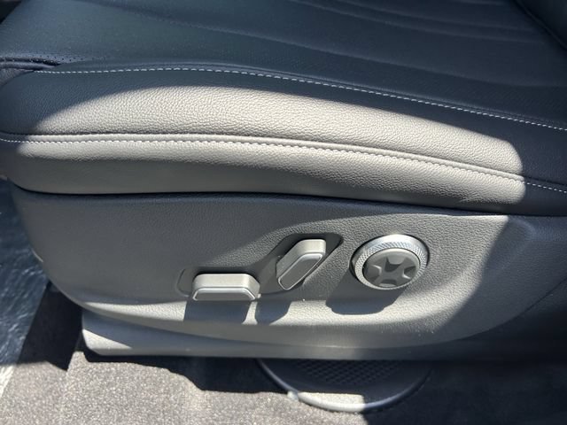 New 2026 Genesis GV80 2.5T RWD image 23