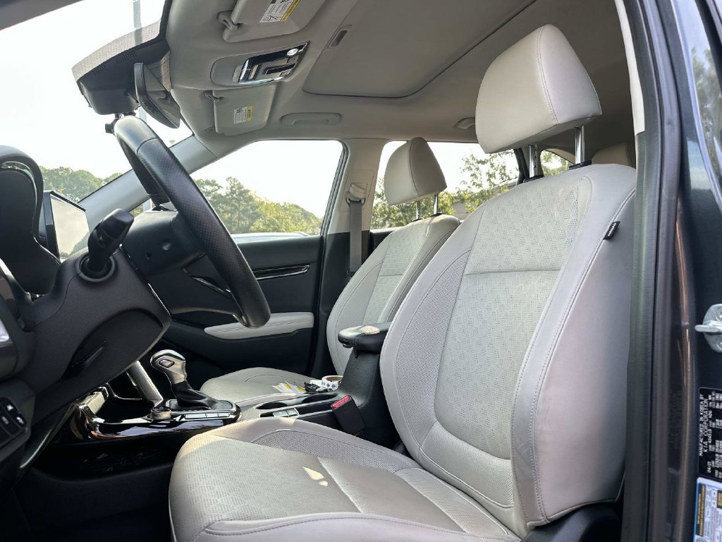 Used 2022 Kia Seltos SX w/ Sunroof Package AWD/4WD image 23