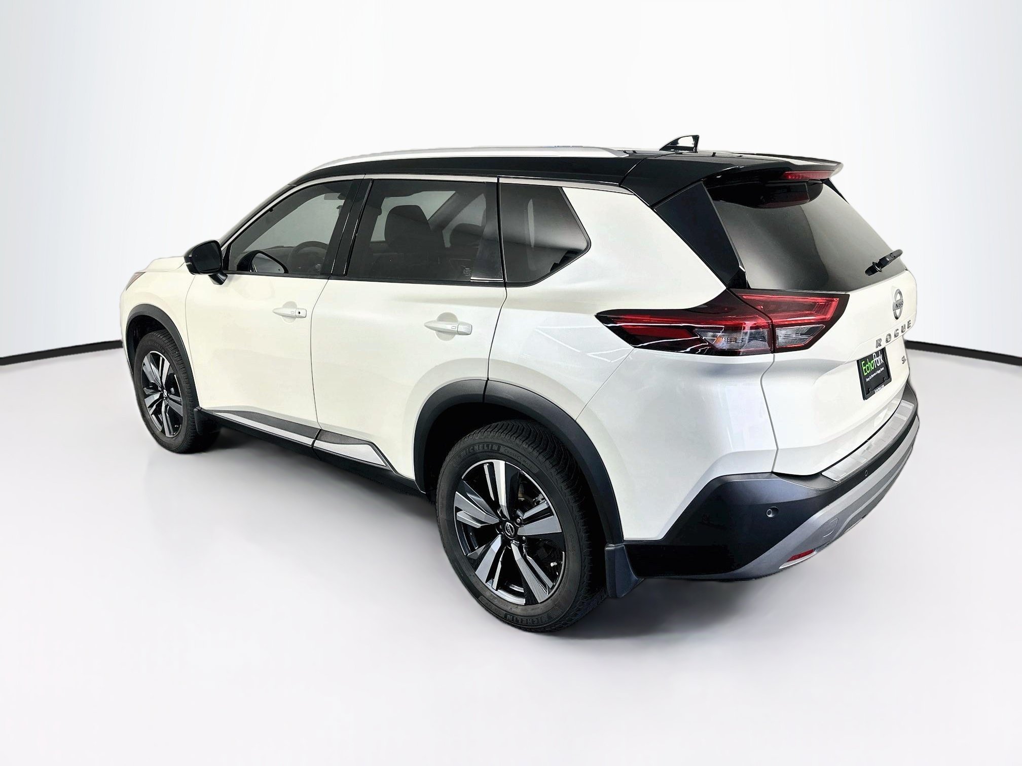 Used 2021 Nissan Rogue SL FWD image 5