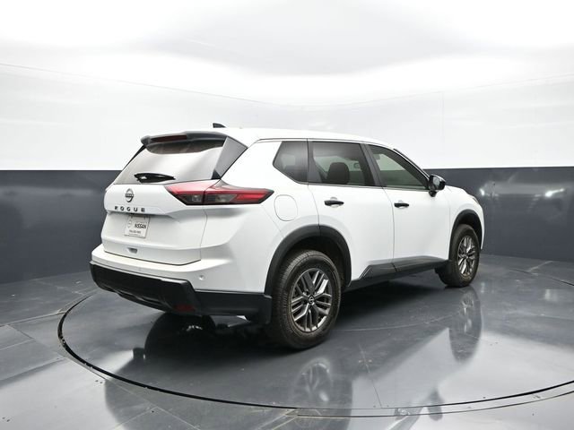 Certified 2025 Nissan Rogue S image 8