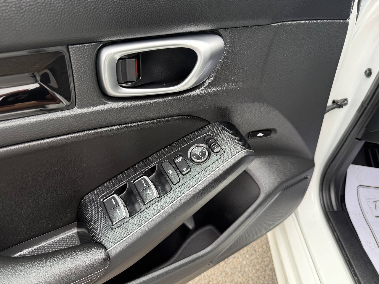 Used 2023 Honda Civic Touring image 23