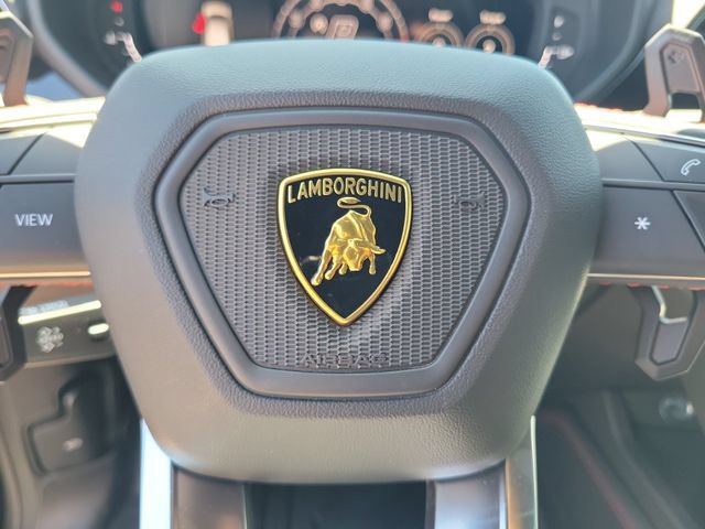 Used 2024 Lamborghini Urus S AWD/4WD image 7