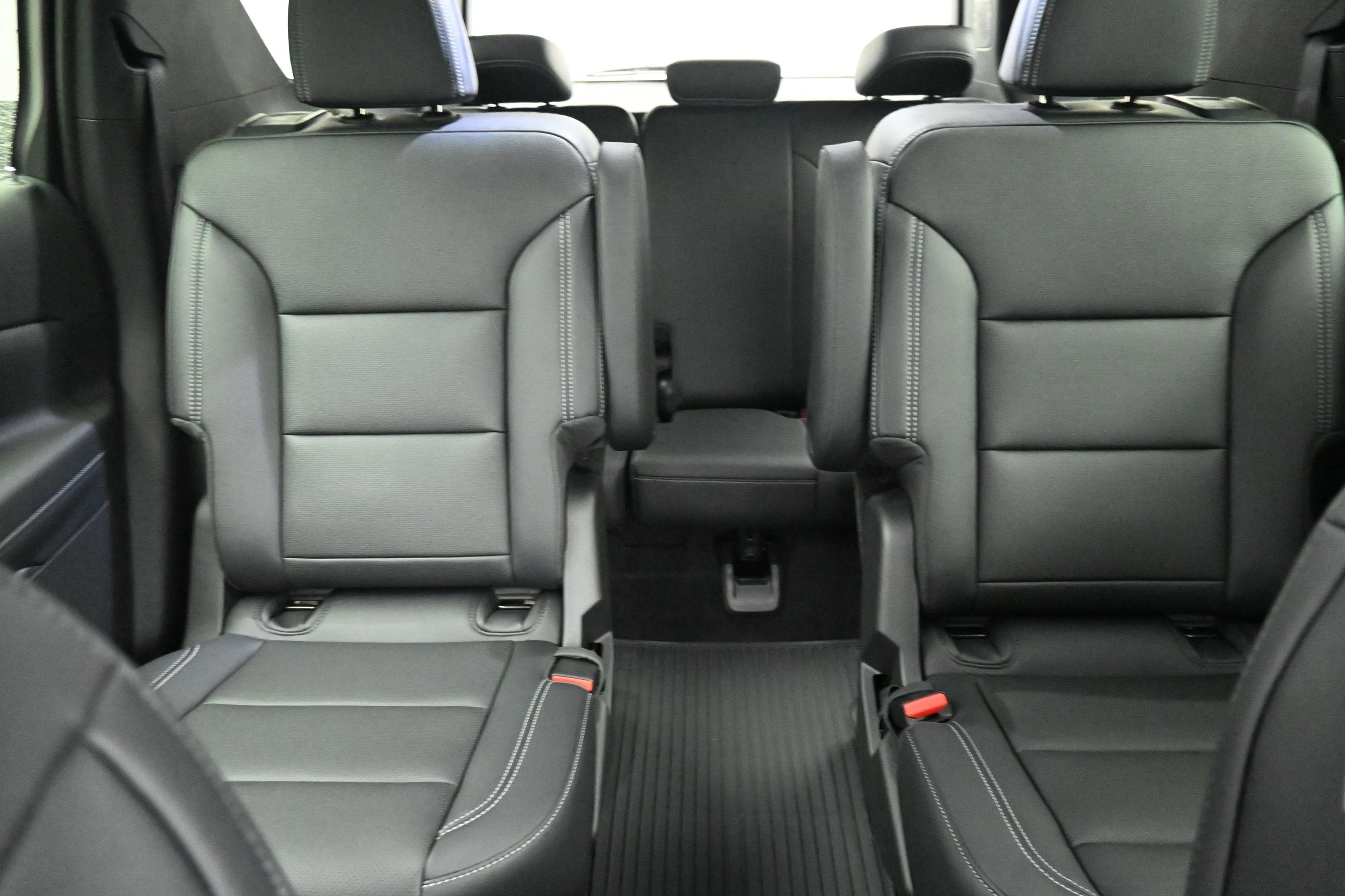 New 2026 Chevrolet Traverse LT w/ Driver Confidence Package FWD image 29
