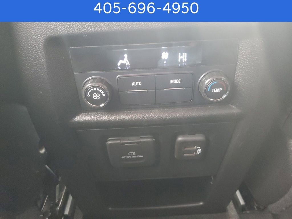 Used 2022 Chevrolet Traverse RS FWD image 27