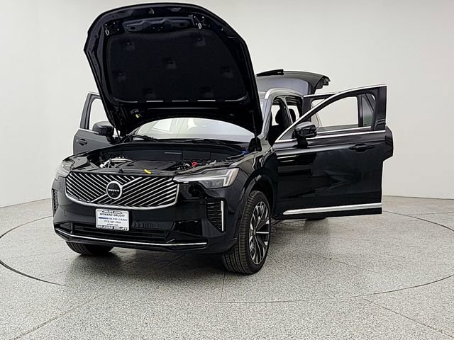 New 2026 Volvo XC90 B6 Plus w/ Protection Package image 9