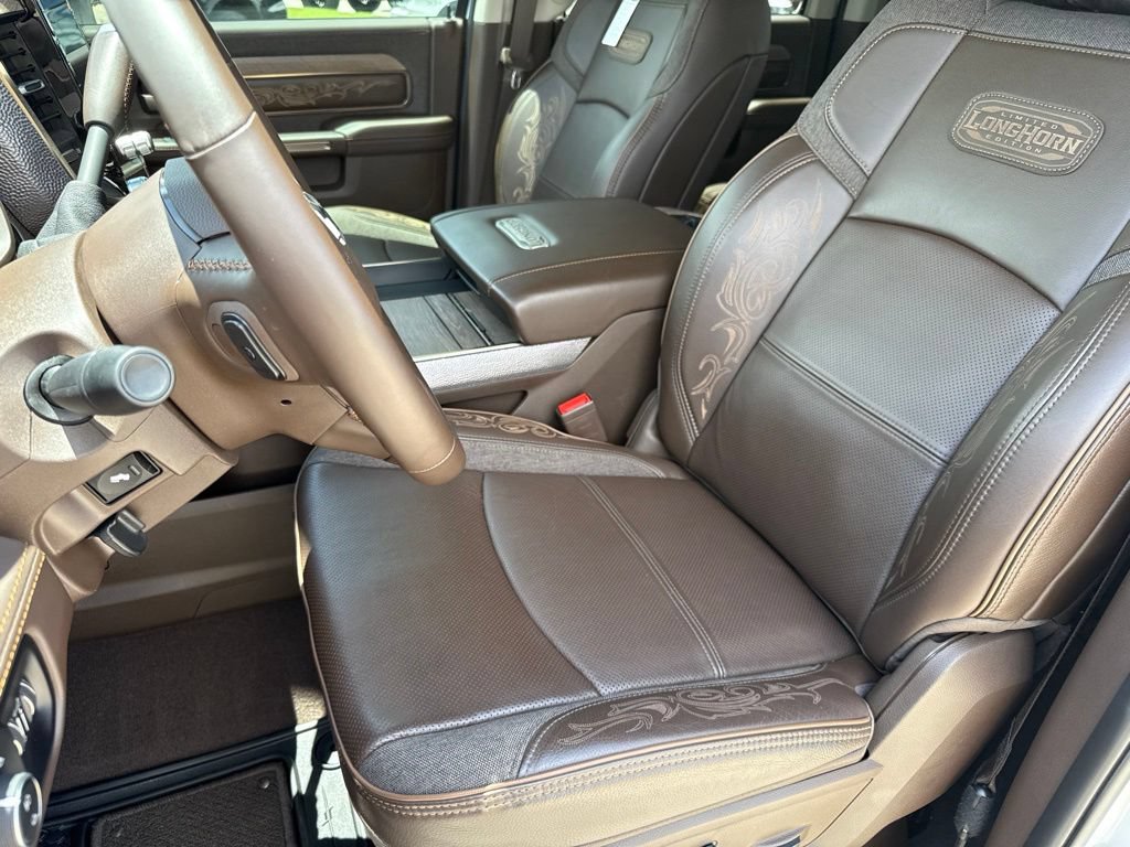 Used 2025 RAM 2500 Limited AWD/4WD image 10