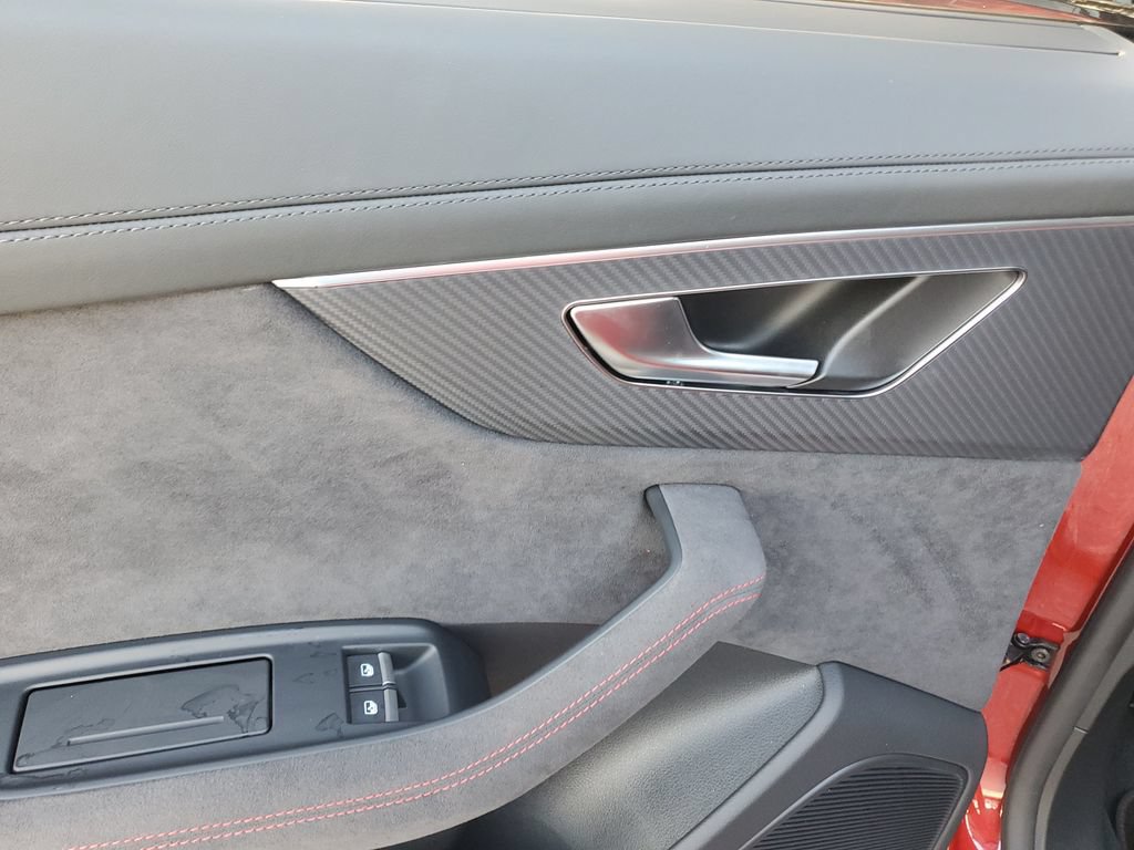 Certified 2025 Audi RS Q8 performance AWD/4WD image 18