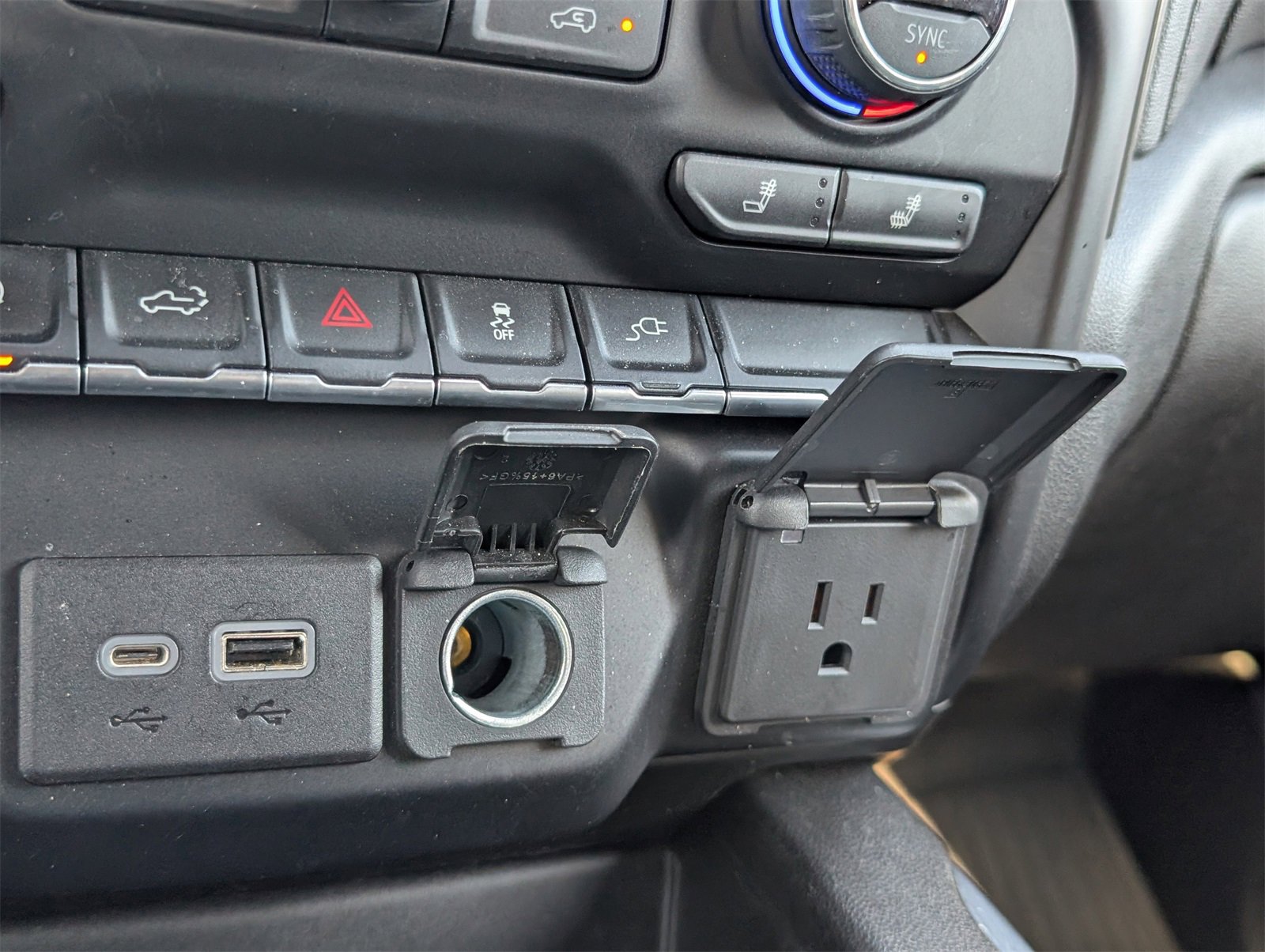 Used 2021 Chevrolet Silverado 1500 LT Trail Boss w/ Convenience Package II image 31