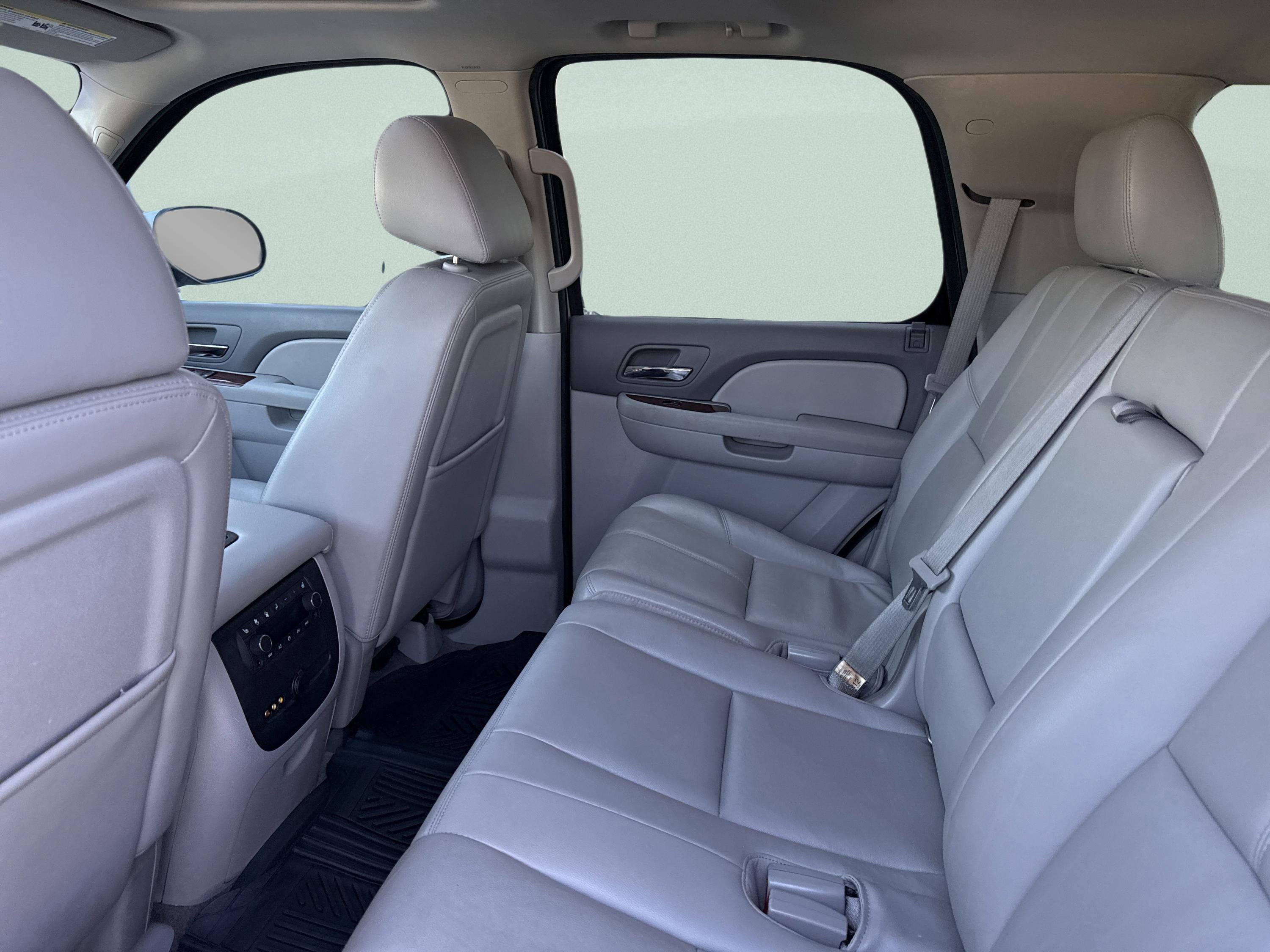 Used 2013 Chevrolet Tahoe LT w/ Luxury Package image 23