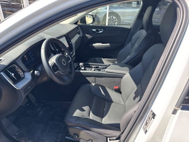 Certified 2025 Volvo XC60 B5 Plus image 20