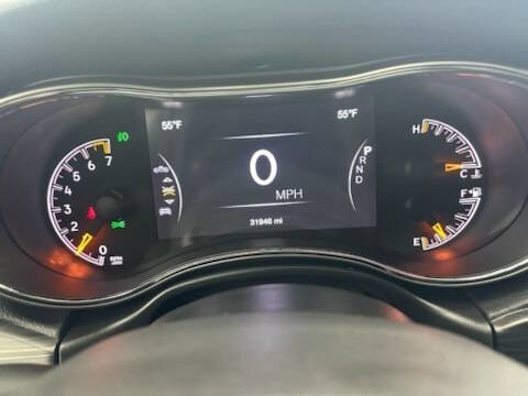 Used 2020 Jeep Grand Cherokee Limited image 21