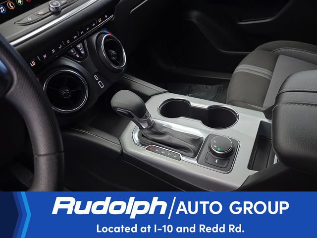 Used 2025 Chevrolet Blazer LT FWD image 23