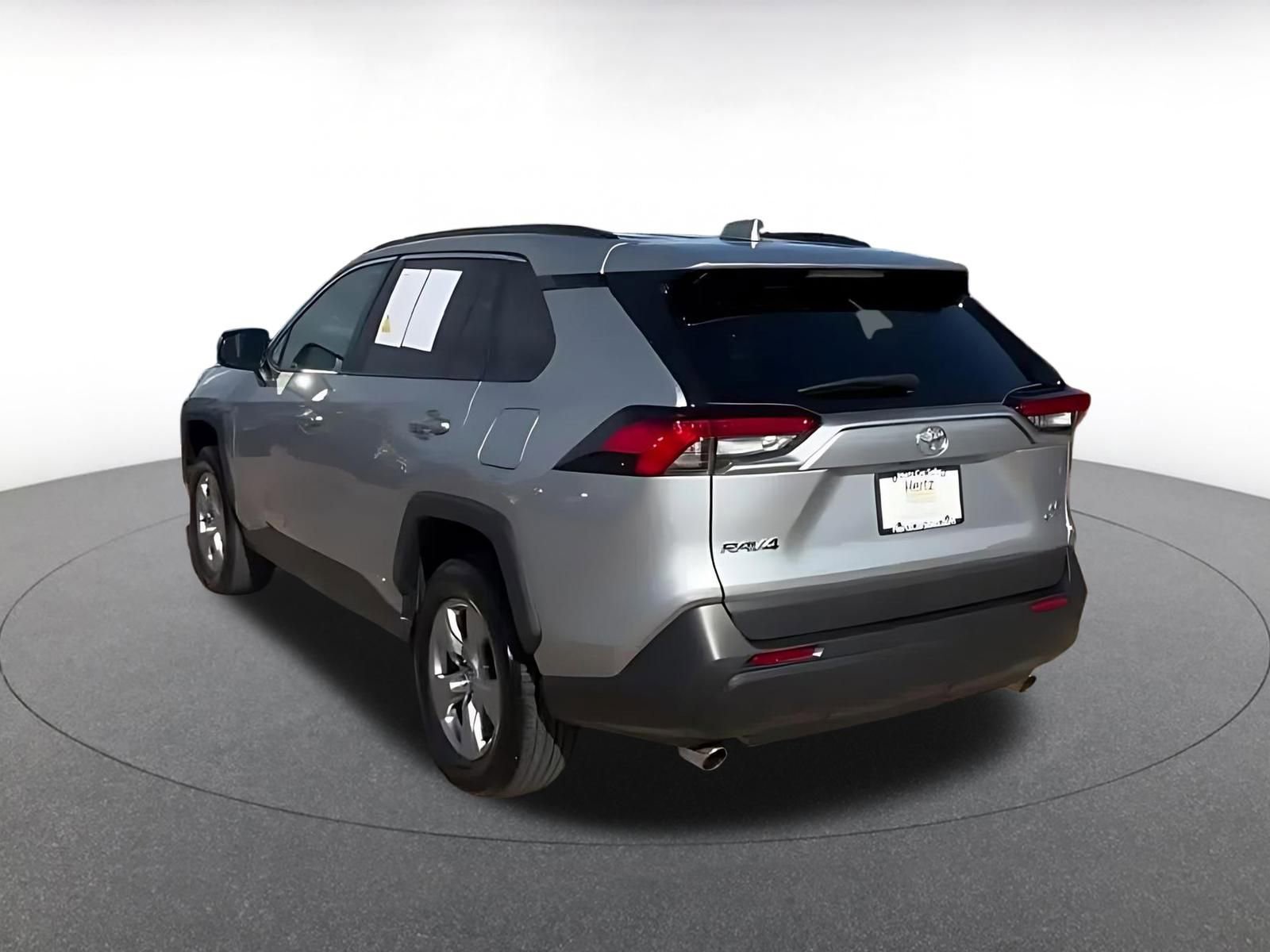 Used 2025 Toyota RAV4 LE image 10