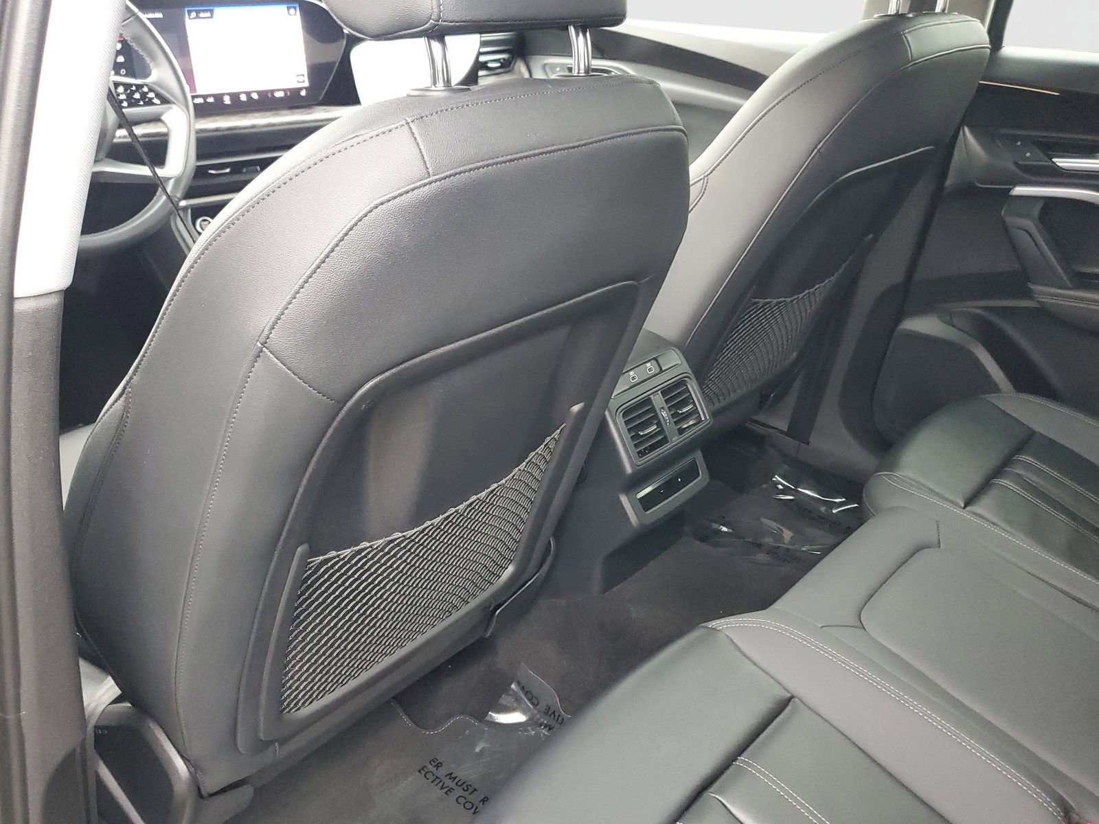 Used 2025 Audi Q5 Premium w/ Convenience Package image 14