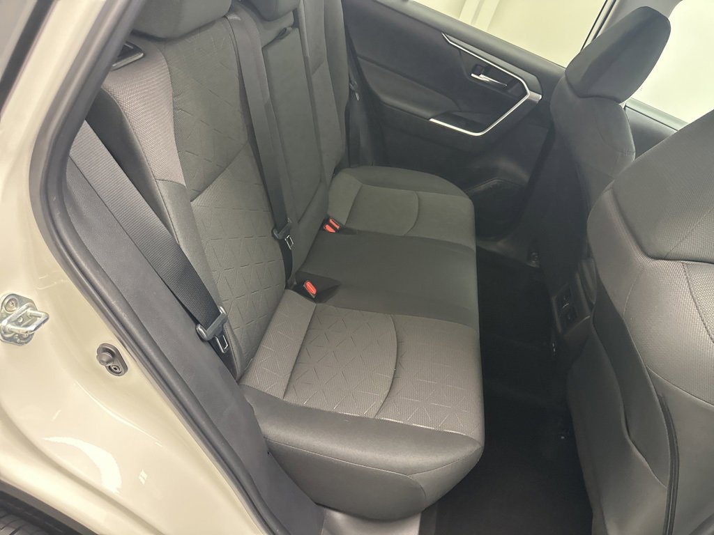 Used 2022 Toyota RAV4 XLE image 11