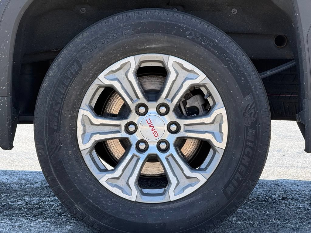 Used 2024 GMC Sierra 1500 SLT AWD/4WD image 3