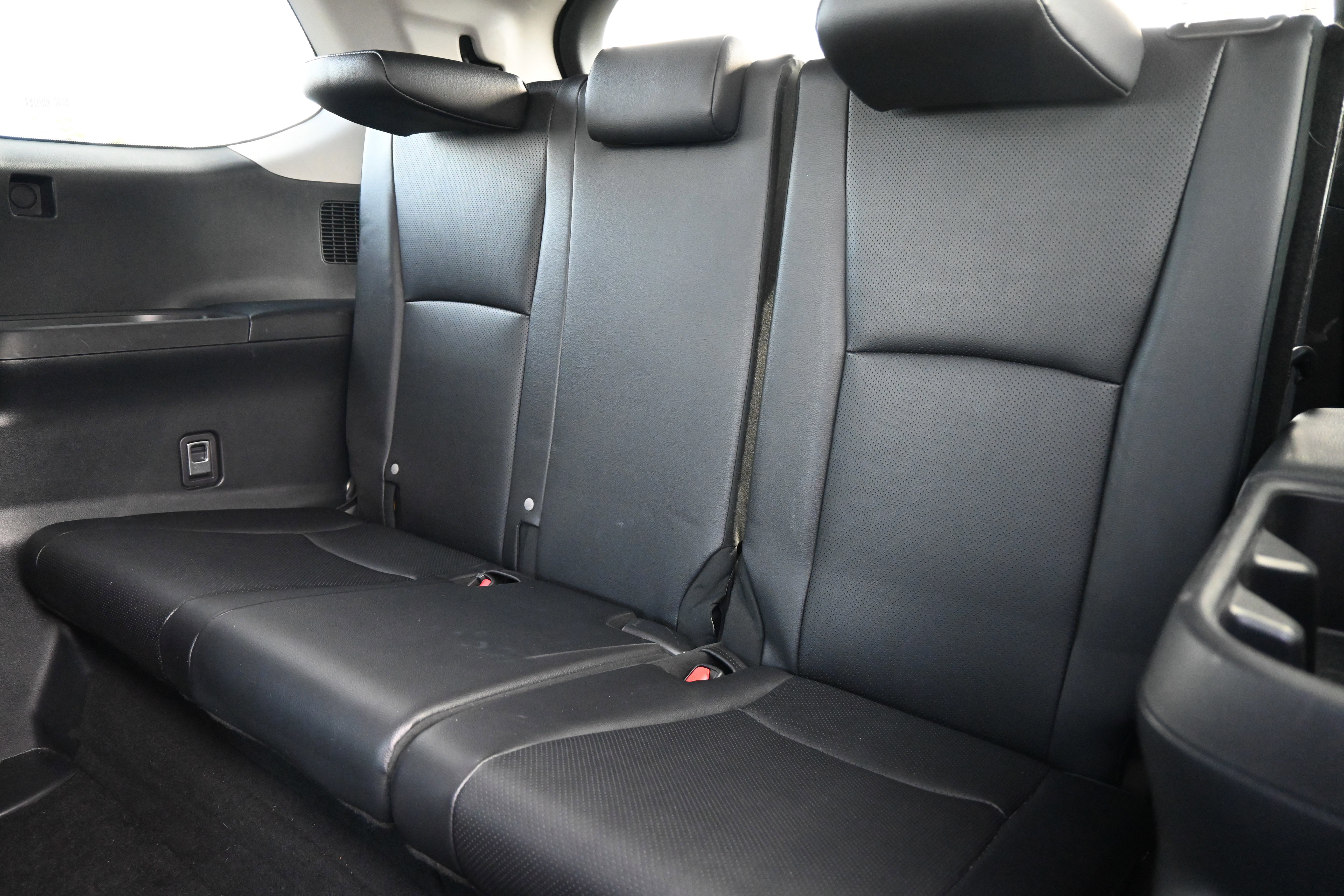 Used 2025 Toyota Grand Highlander FWD image 31