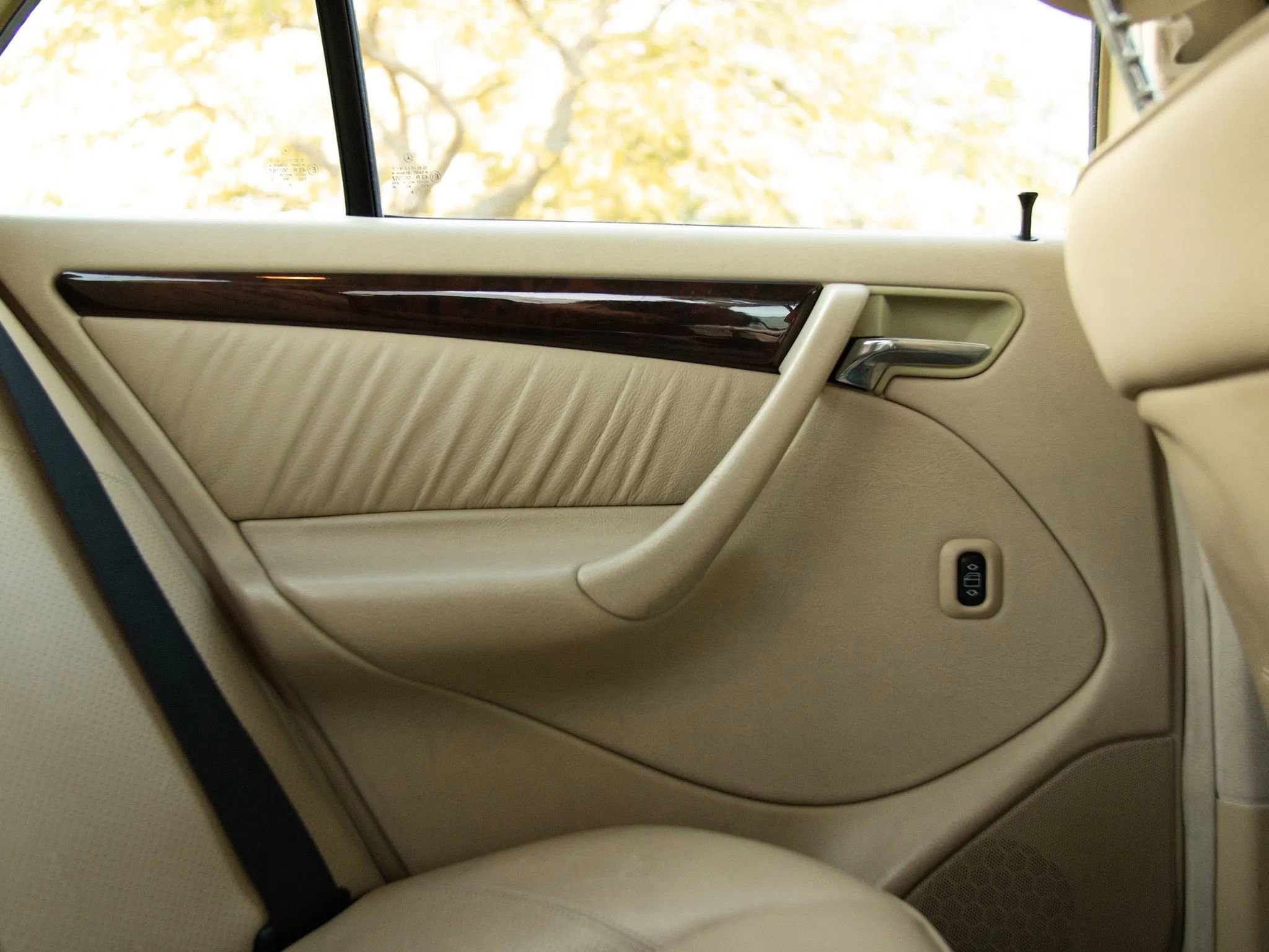 Used 1999 Mercedes-Benz C 280 Sedan image 29