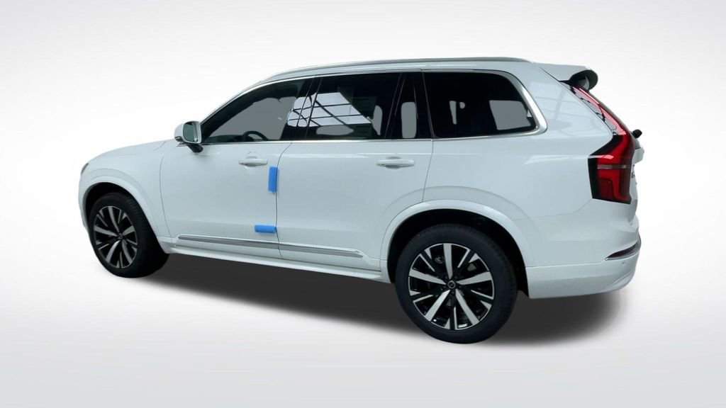 New 2026 Volvo XC90 B6 Core w/ Protection Package image 18