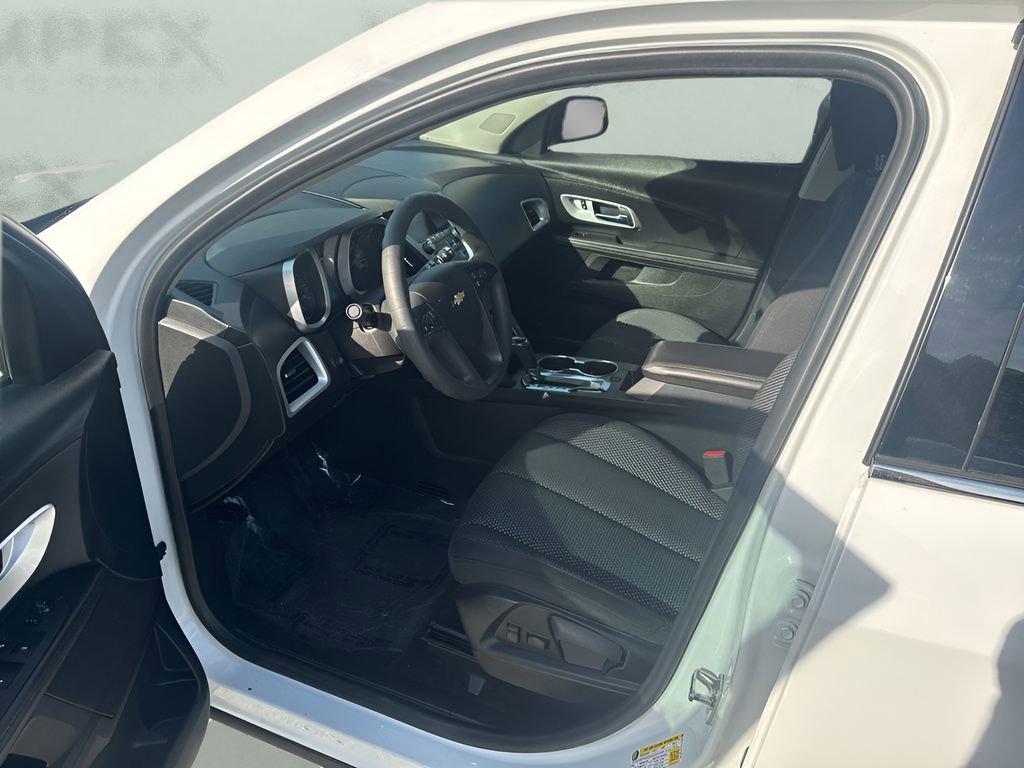 Used 2016 Chevrolet Equinox LS AWD/4WD image 9