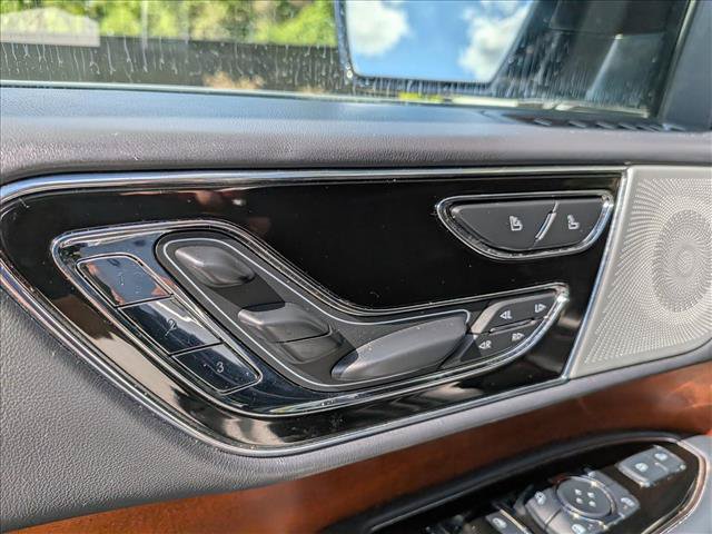 Used 2023 Lincoln Navigator Black Label AWD/4WD image 32