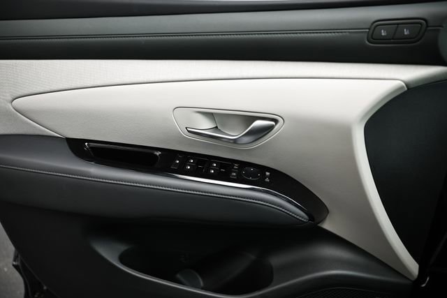 Used 2025 Hyundai Tucson Limited AWD/4WD image 14
