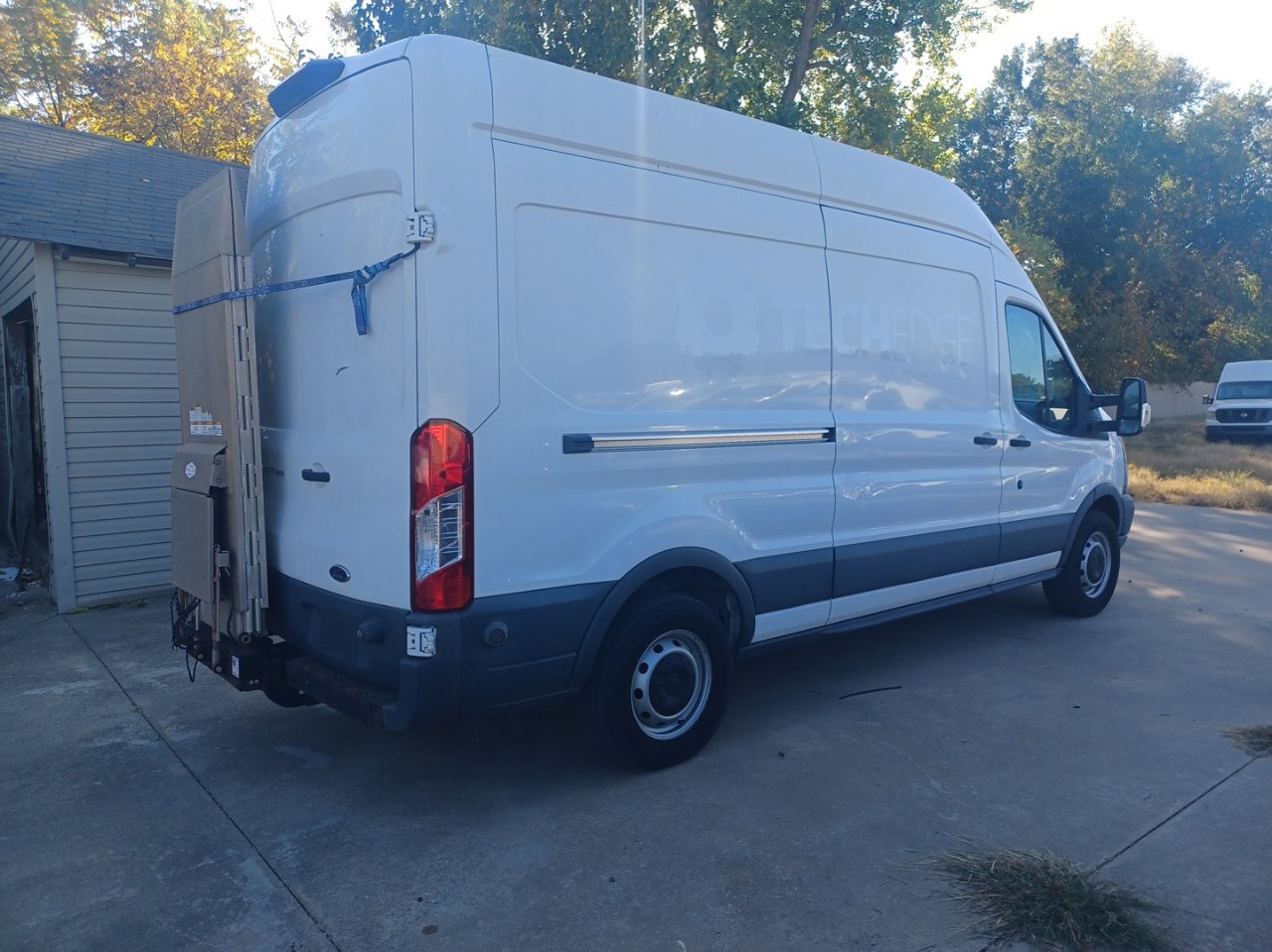 Used 2018 Ford Transit 250 148 High Roof image 5